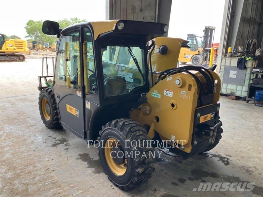 CAT TH255CC Teleskopické manipulátory