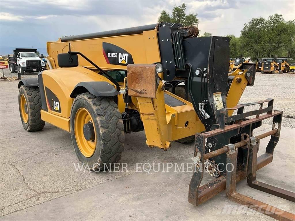 CAT TL1055D Teleskopické manipulátory