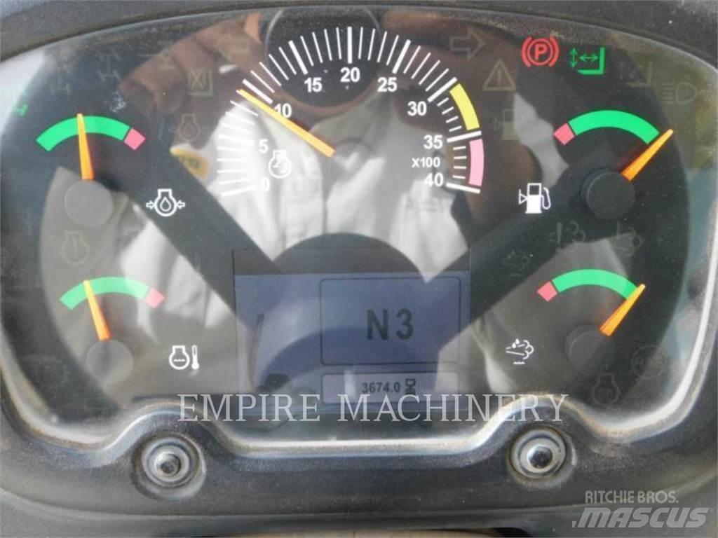 CAT TL1255D Teleskopické manipulátory