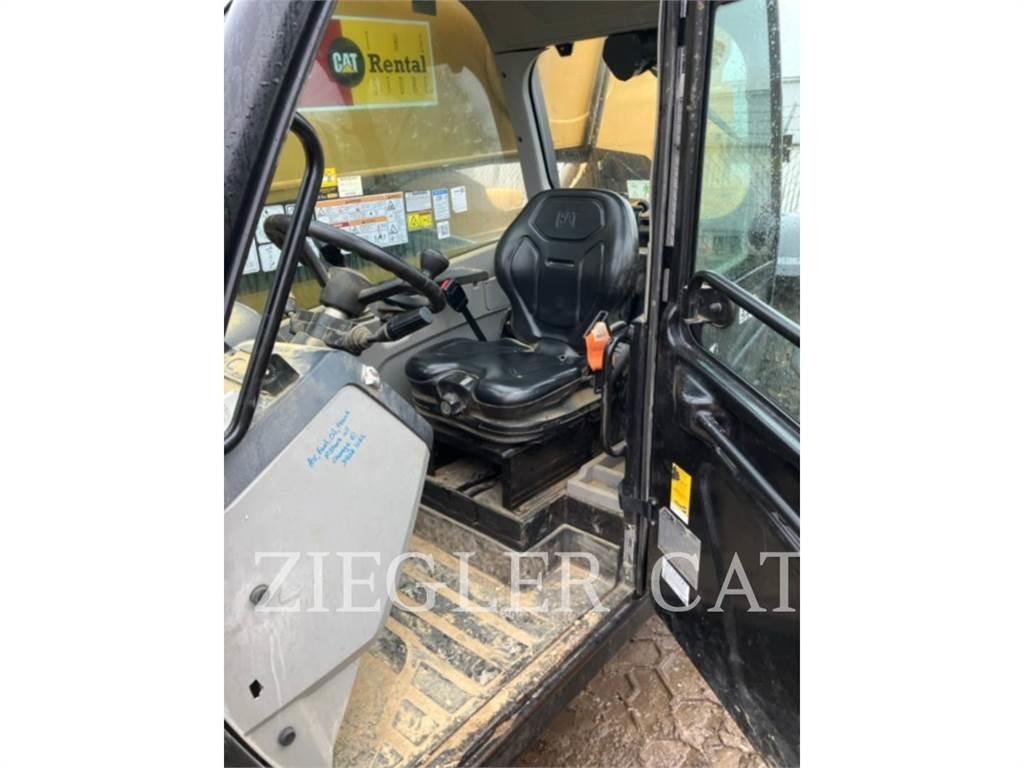 CAT TL1255D Teleskopické manipulátory