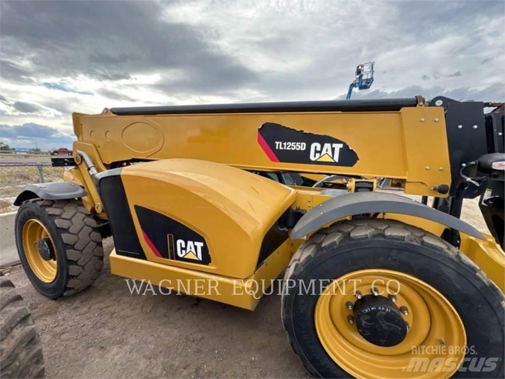 CAT TL1255D Teleskopické manipulátory