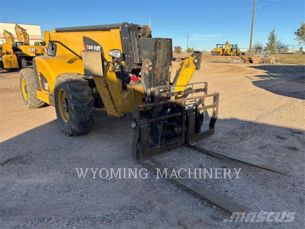 CAT TL1255D Teleskopické manipulátory