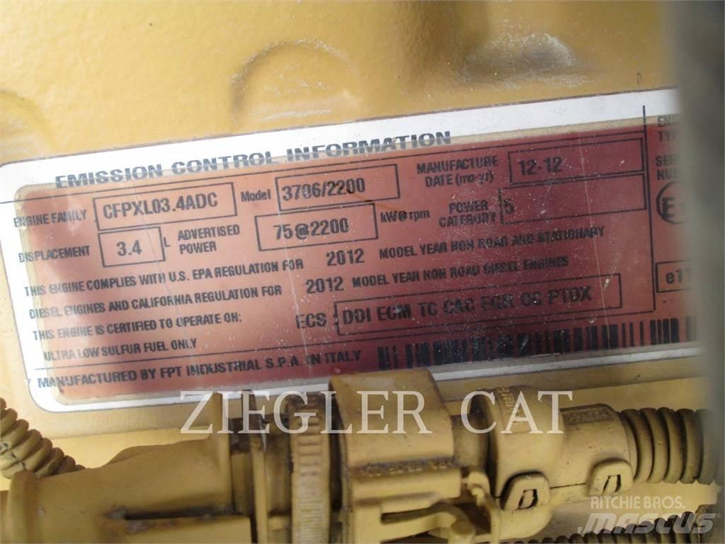 CAT TL642C Teleskopické manipulátory