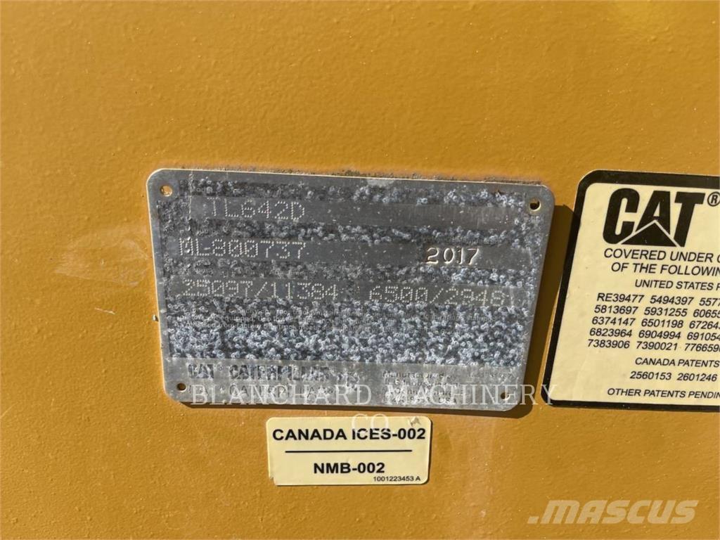 CAT TL642D Teleskopické manipulátory