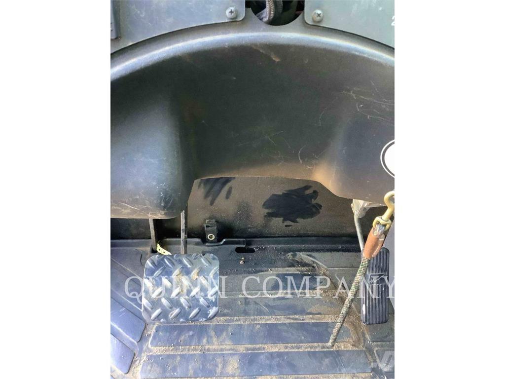 CAT TL943C Teleskopické manipulátory