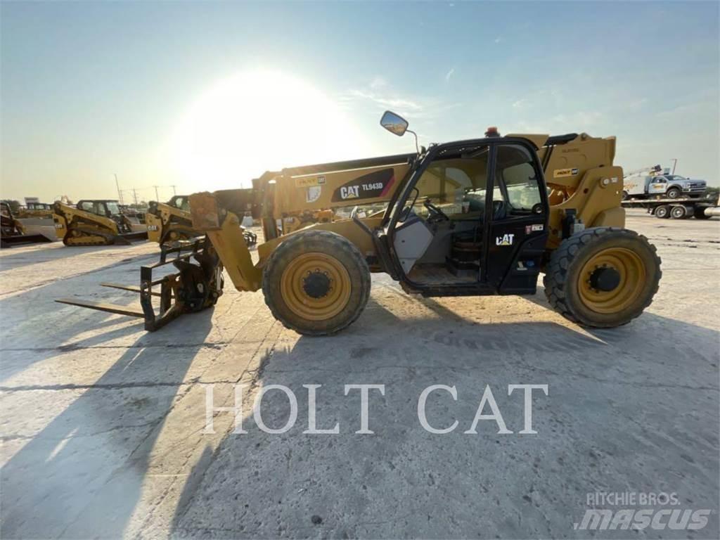 CAT TL943D Teleskopické manipulátory