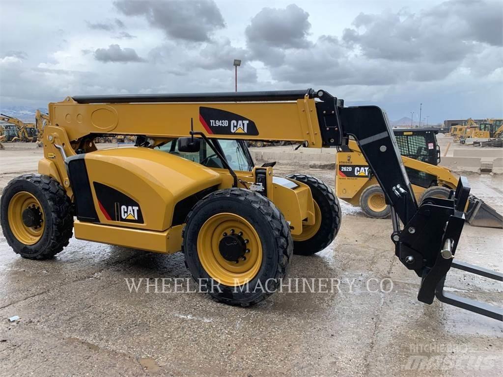 CAT TL943D CB Teleskopické manipulátory