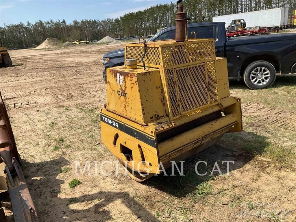 CAT TSM54 Půdní kompaktory