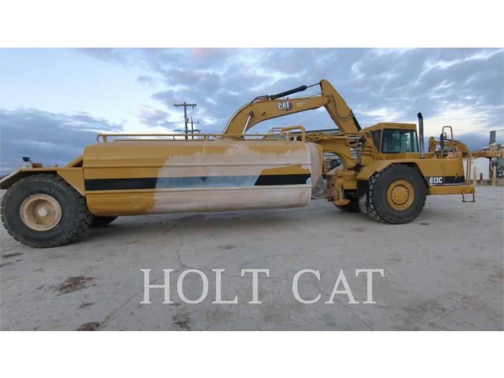 CAT W00 613C Cisternové vozy