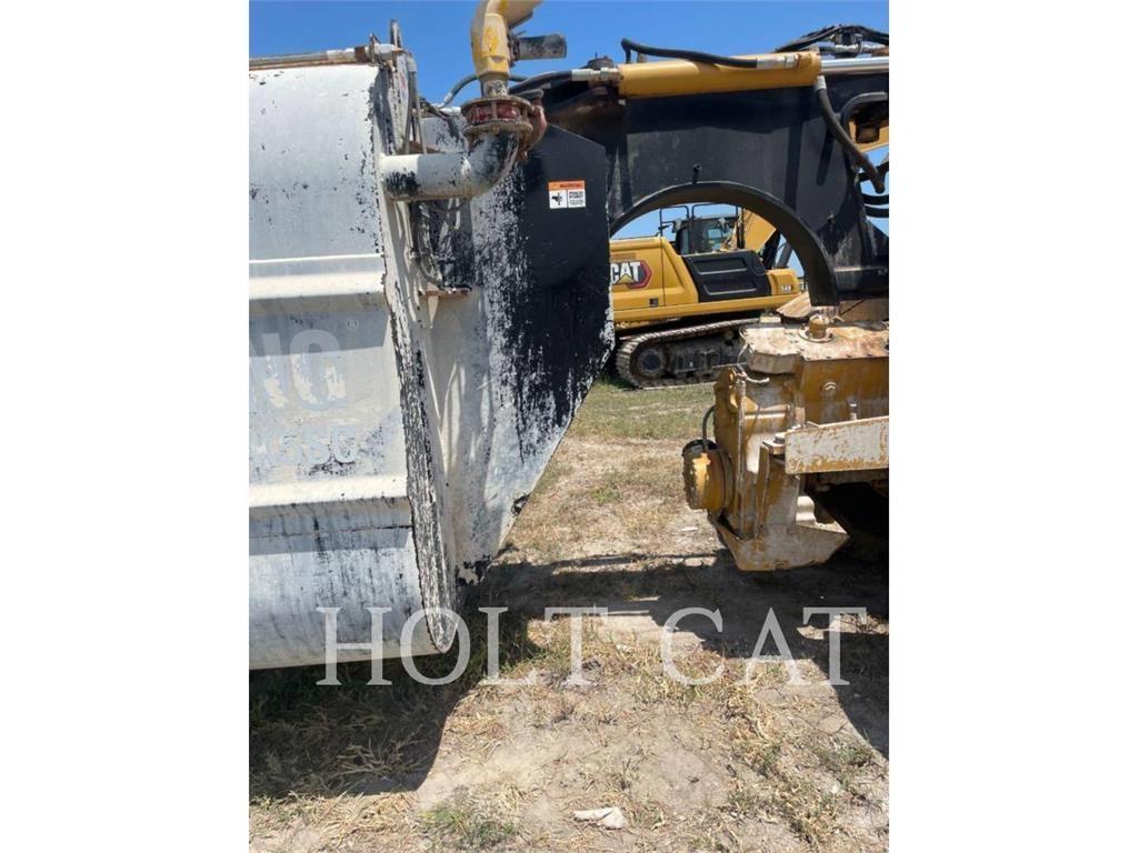 CAT W00 613C Skrejpry