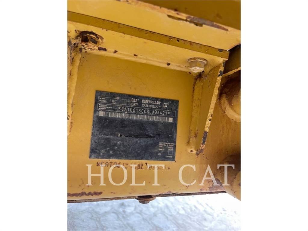 CAT W00 613C Skrejpry