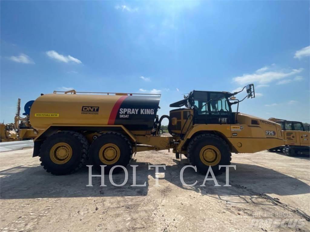 CAT W00 725 Cisternové vozy