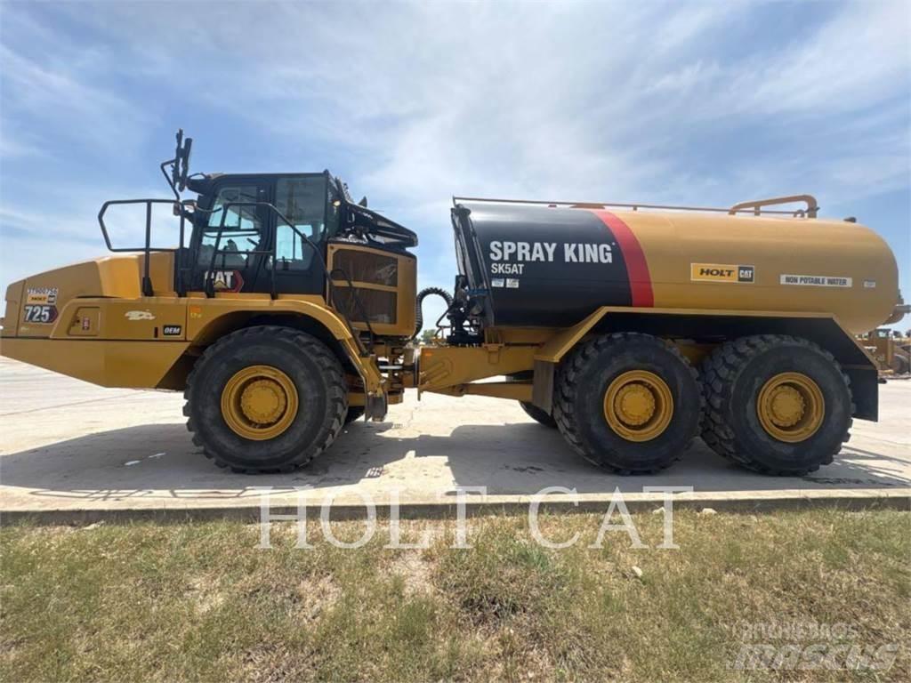 CAT W00 725 Cisternové vozy