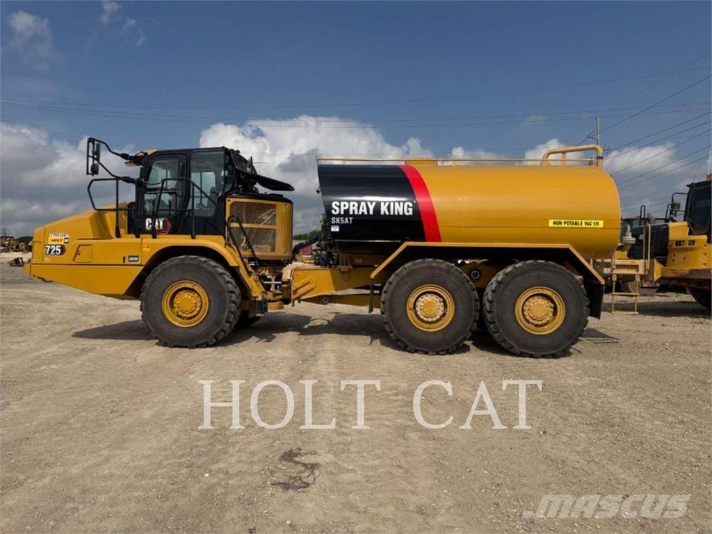 CAT W00 725 Cisternové vozy