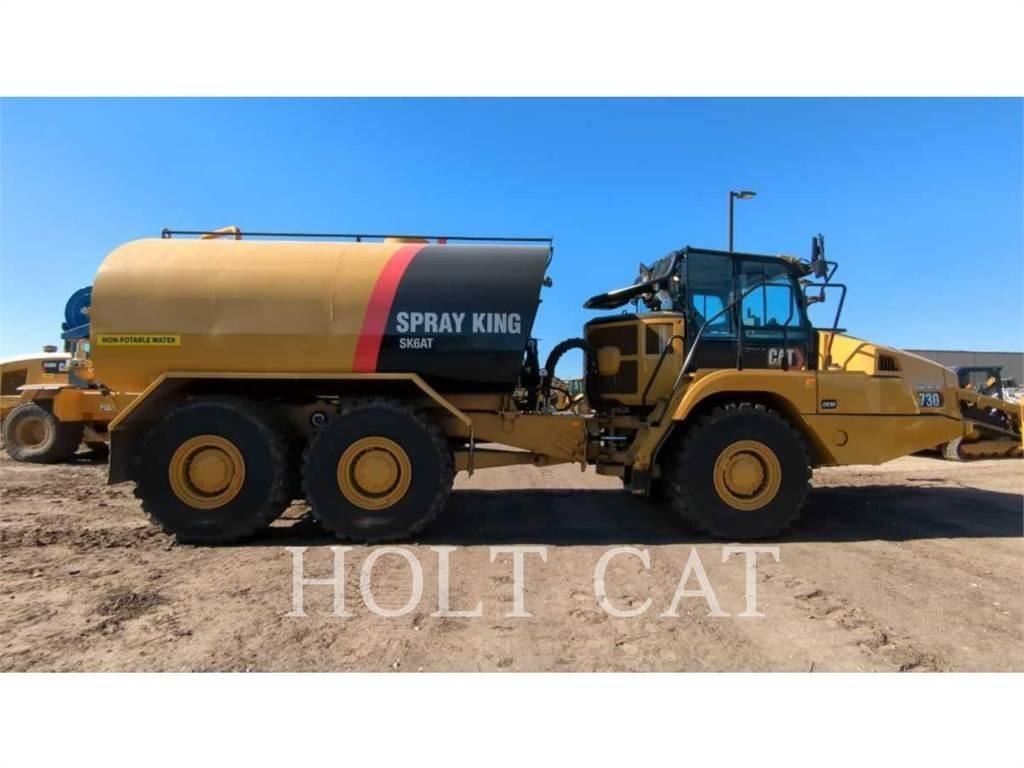 CAT W00 730 Cisternové vozy