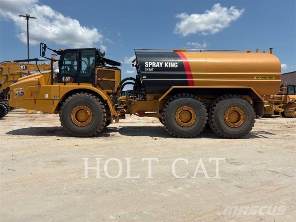 CAT W00 740 Cisternové vozy