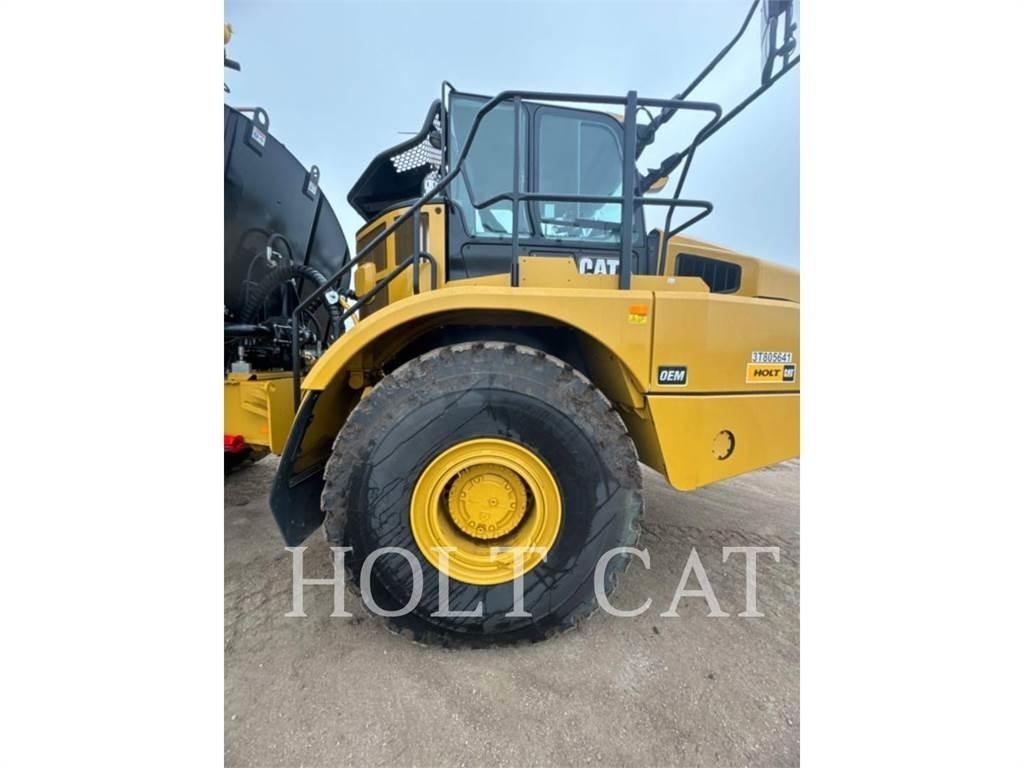 CAT W00 740GC Cisternové vozy