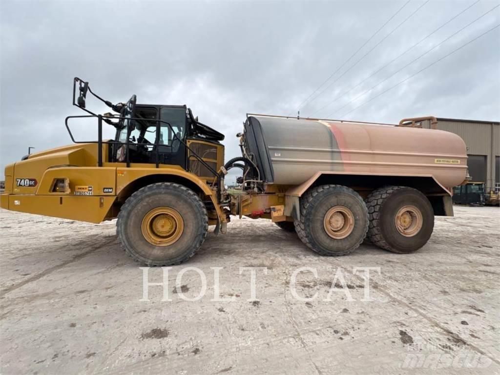 CAT W00 740GC Cisternové vozy