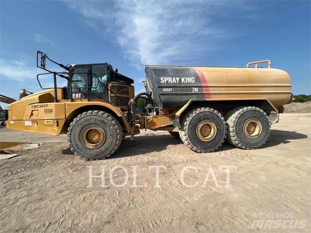 CAT W00 740GC Cisternové vozy