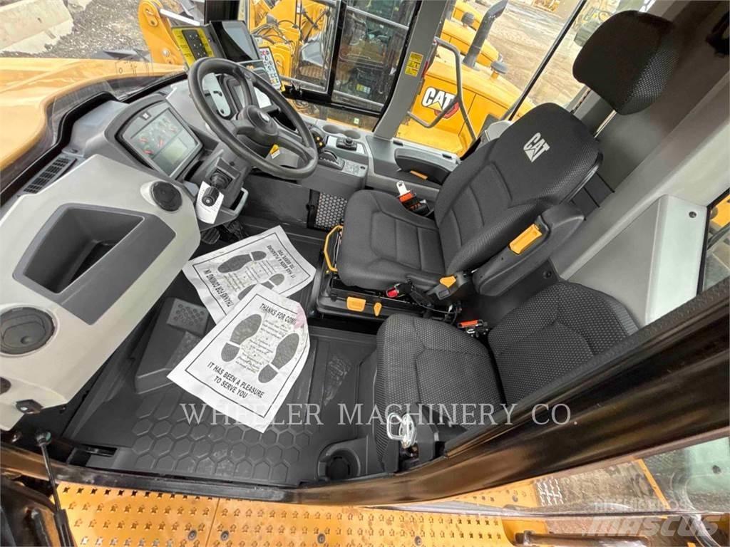 CAT WT 740 GC Cisternové vozy