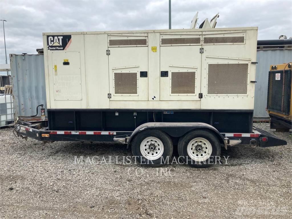 CAT XQ200 Naftové generátory