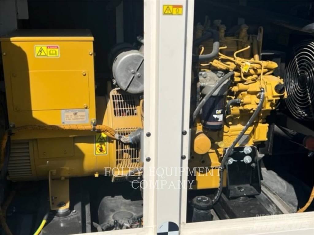 CAT XQ35KVA Ostatní generátory