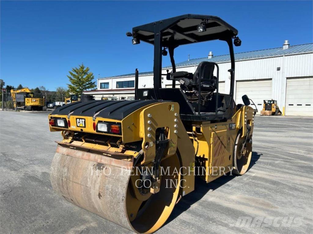  CB7 Půdní kompaktory