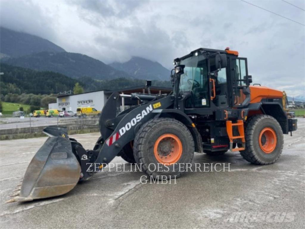 Doosan DL250-7 Kolové nakladače