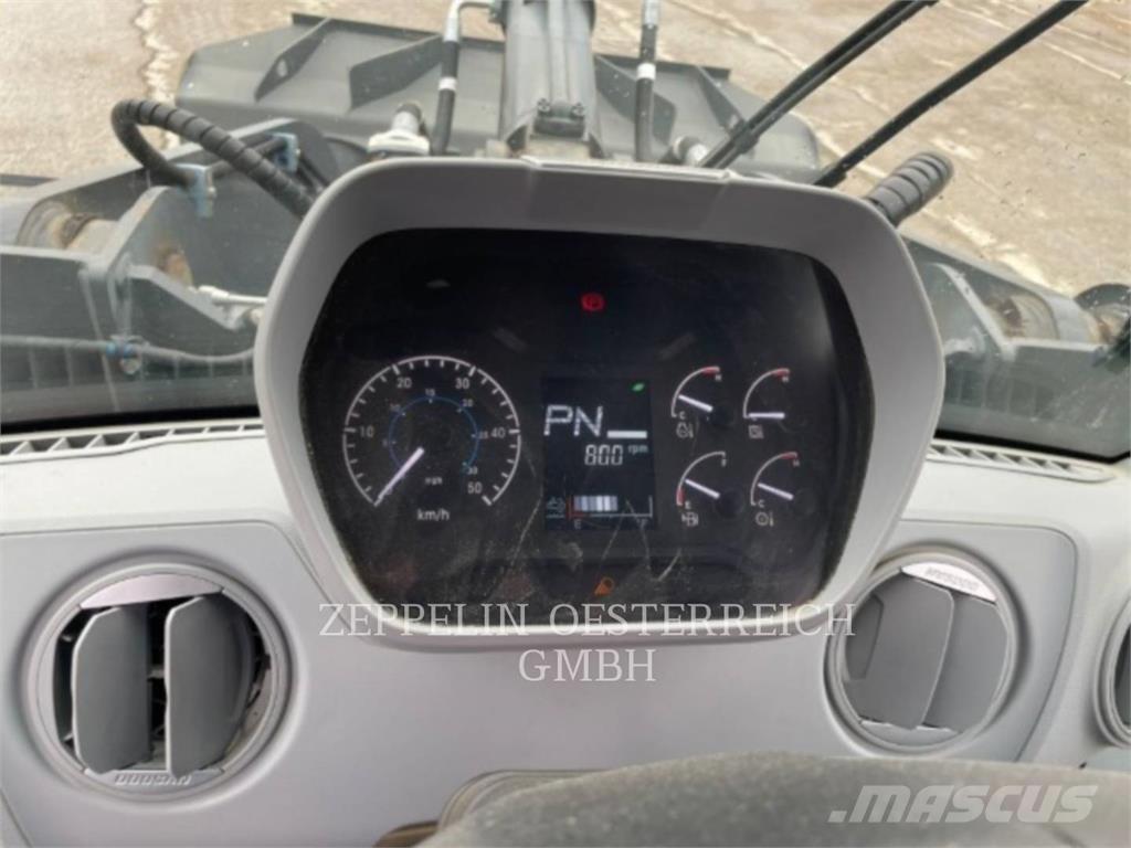 Doosan DL250-7 Kolové nakladače