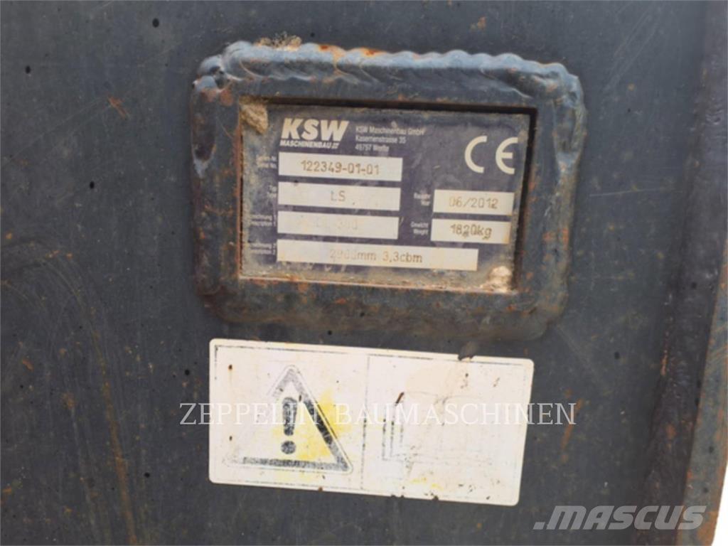 Doosan DL300 Kolové nakladače