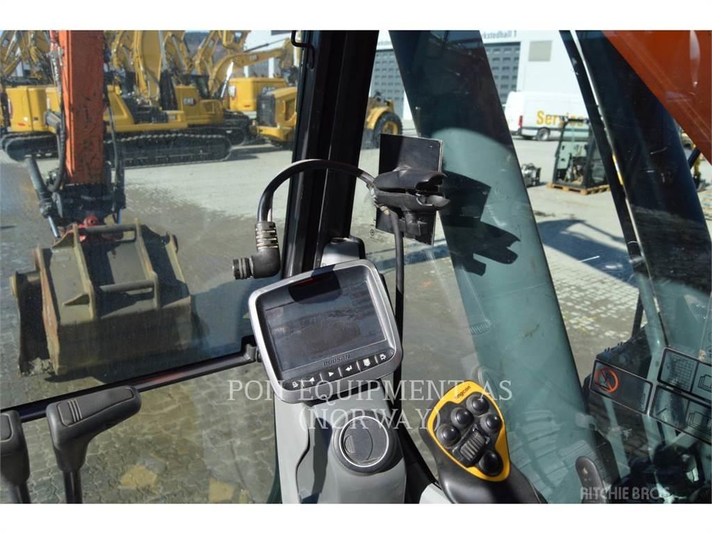 Doosan DX235 Pásová rýpadla