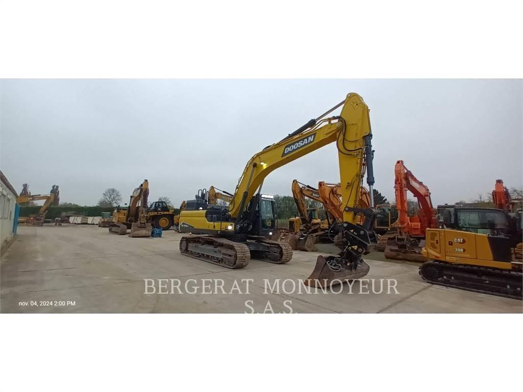 Doosan DX300 Pásová rýpadla