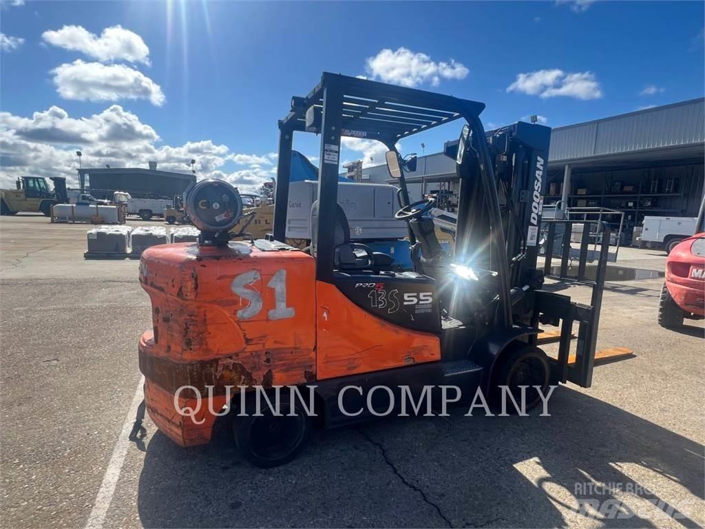 Doosan GC55C-5 Další