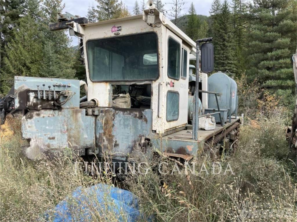 Finning M32 Povrchové vrtací stroje
