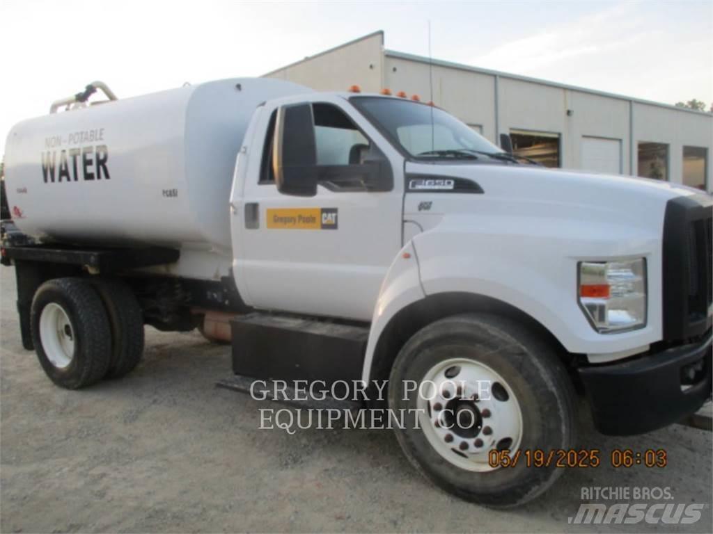 Ford F650 Cisternové vozy