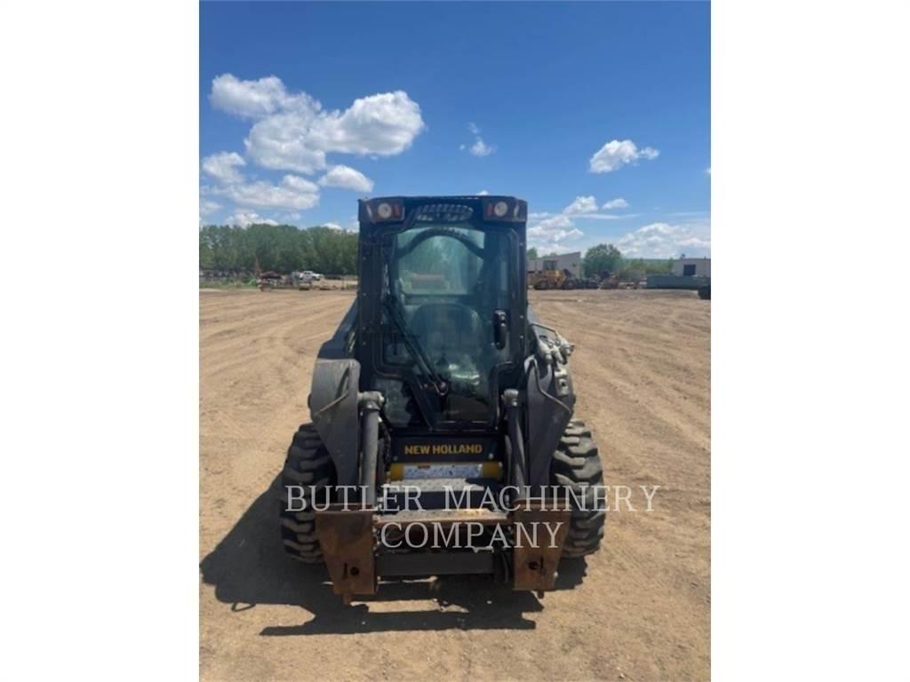 Ford / New Holland L318 Smykem řízené nakladače