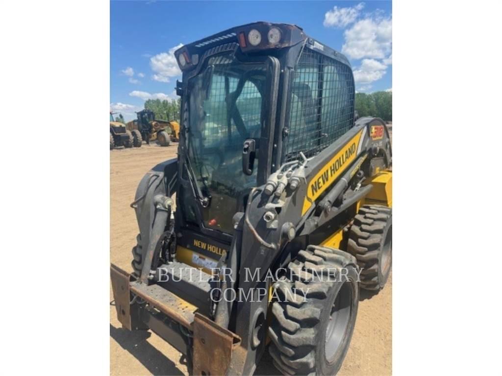 Ford / New Holland L318 Smykem řízené nakladače