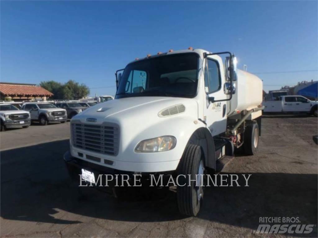 Freightliner 2K WT Cisternové vozy