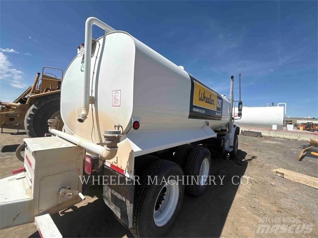 Freightliner WT4000 A Cisternové vozy