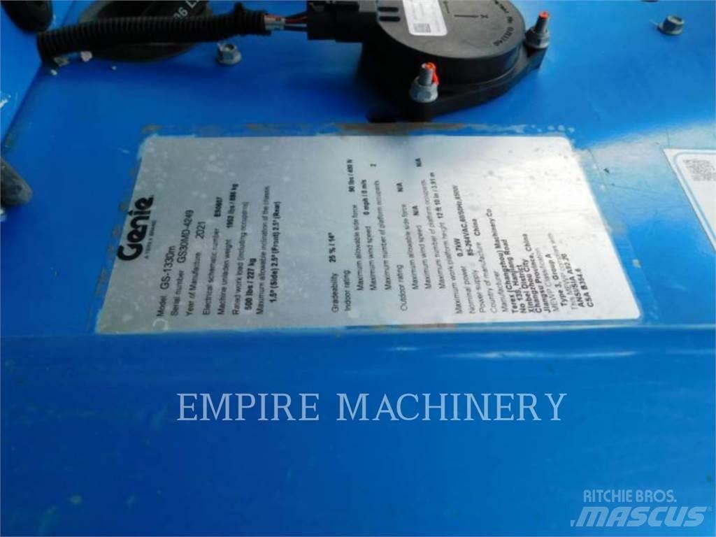 Genie GS1330 Kloubové plošiny