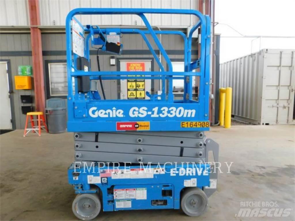 Genie GS1330 Kloubové plošiny