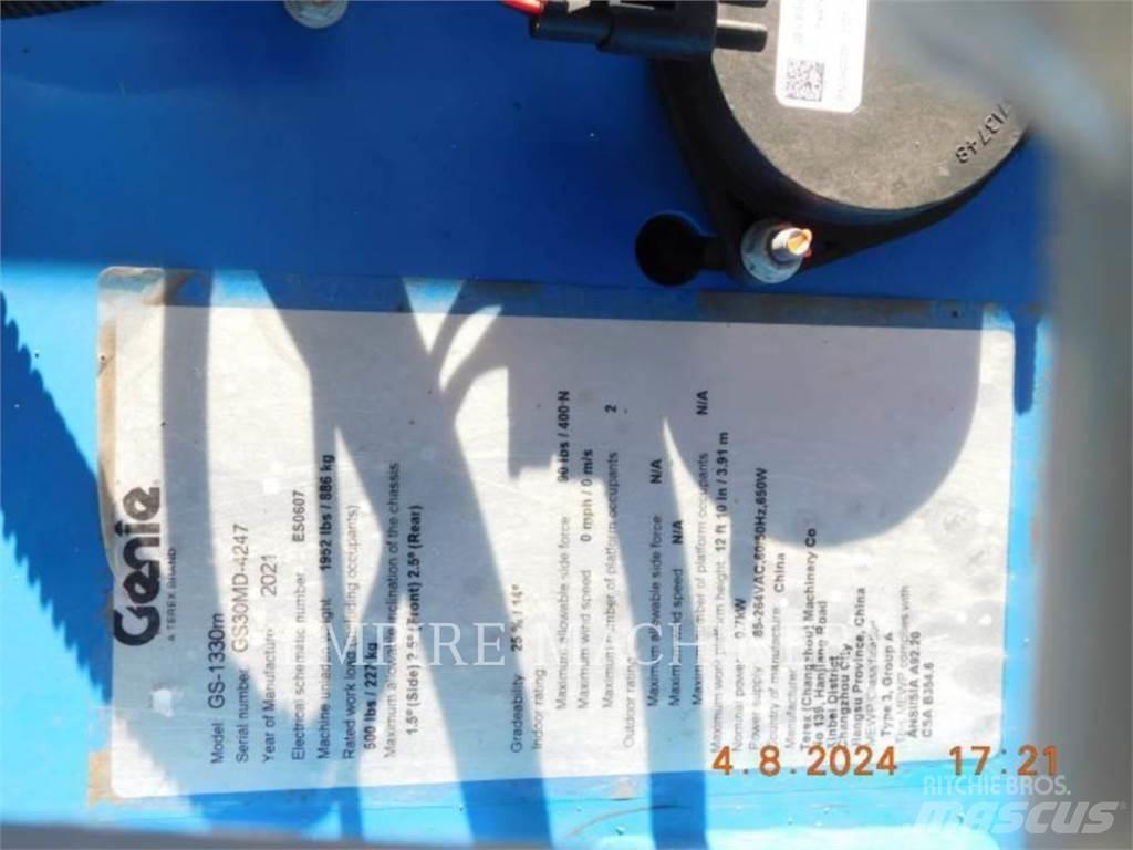 Genie GS1330 Kloubové plošiny