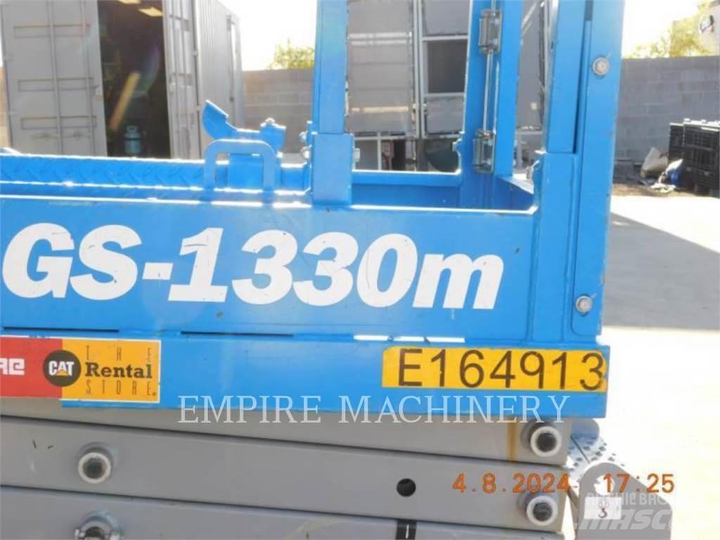 Genie GS1330 Kloubové plošiny