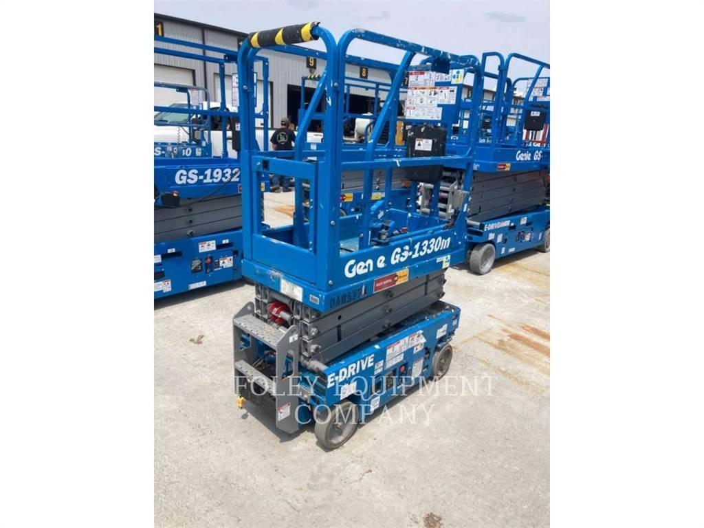 Genie GS1330 Nůžková zvedací plošina