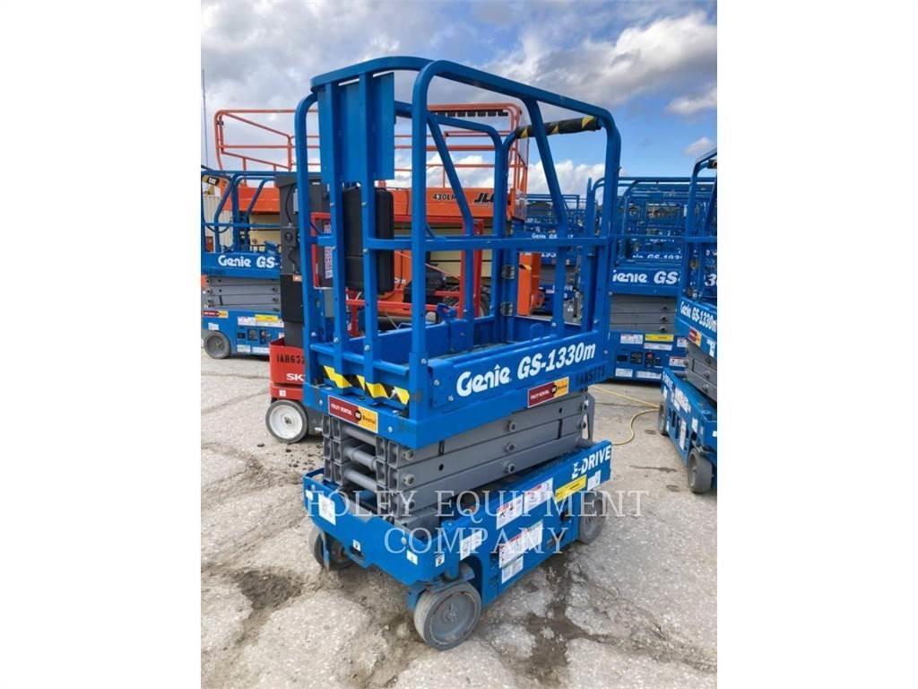 Genie GS1330 Nůžková zvedací plošina