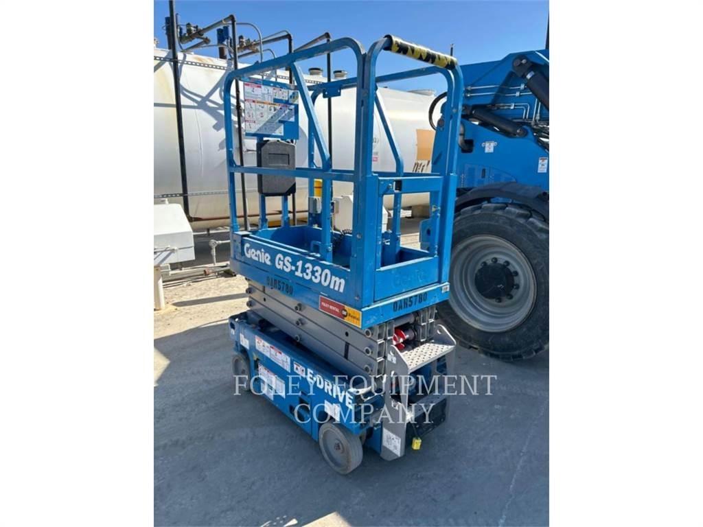 Genie GS1330 Nůžková zvedací plošina