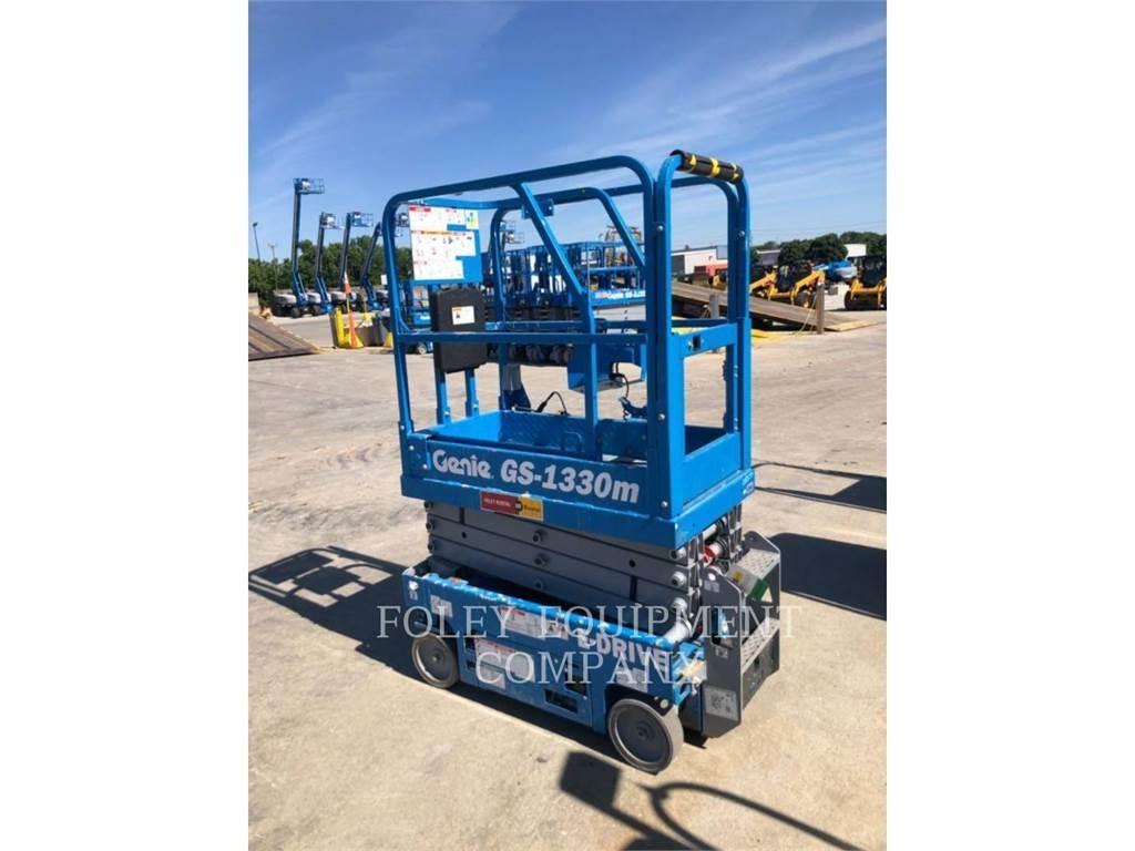 Genie GS1330 Nůžková zvedací plošina