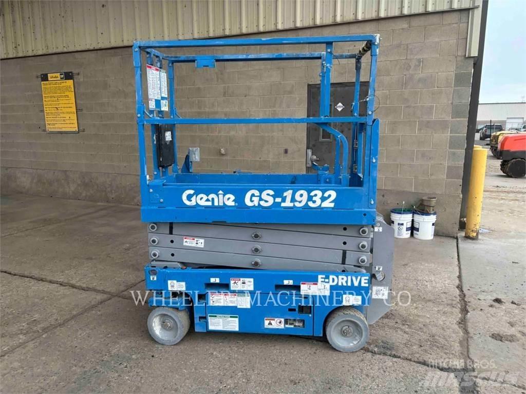 Genie GS1932 Nůžková zvedací plošina