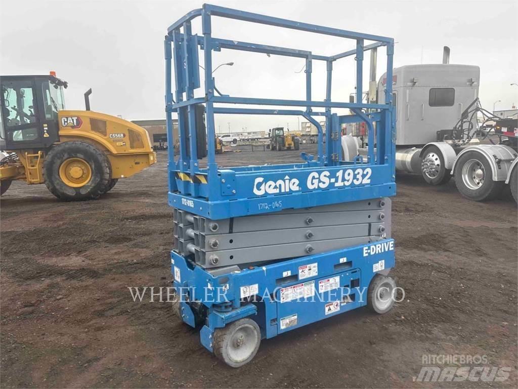 Genie GS1932 Nůžková zvedací plošina