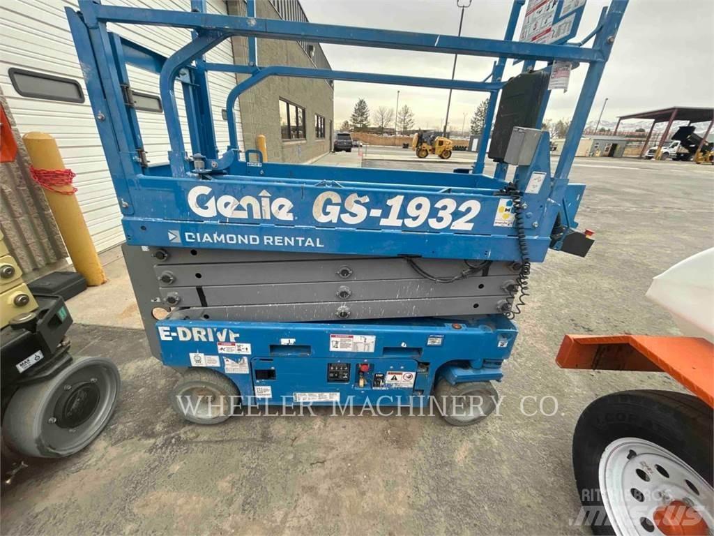 Genie GS1932 Nůžková zvedací plošina